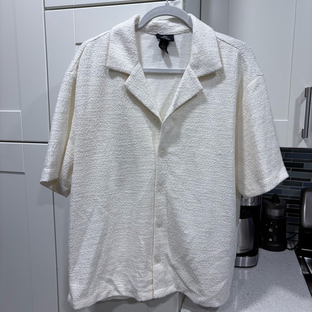 ✨3/$20 H&M button down top